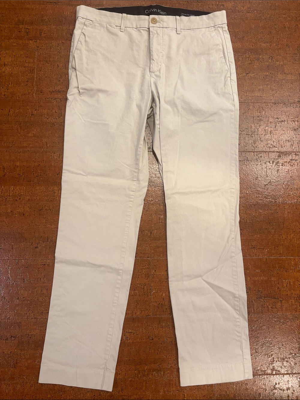 Like New Calvin Klein Khakis Slim Men’s Size 32x30